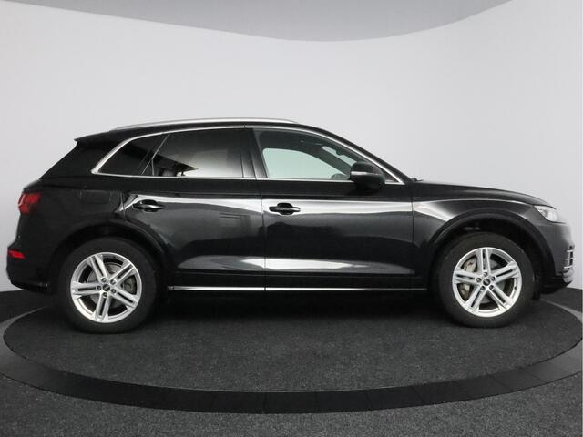 Audi Q5 50 TFSI e quattro S-line | Glazen schuif-kanteldak | Achteruitrijcamera |