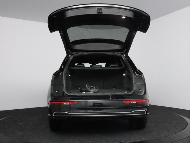 Audi Q5 50 TFSI e quattro S-line | Glazen schuif-kanteldak | Achteruitrijcamera |