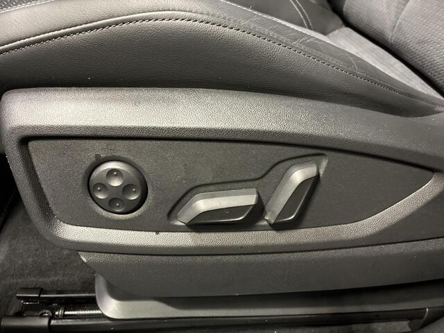 Audi Q5 55 TFSIe 367pk S-tronic Quattro Competition · Panoramadak · 360 Camera · Wegklapbare Trekhaak · Alarm · Dodehoeksensor · Matrix LED · 21'' Inch · Garantie t/m 24-06-2030 of 100.000km