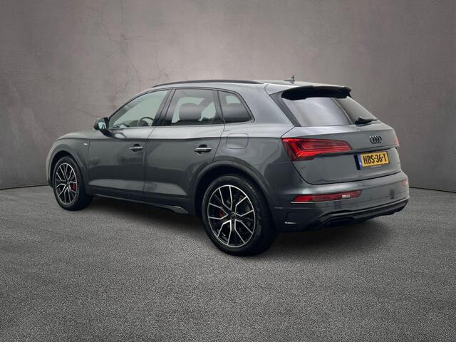 Audi Q5 50 TFSI e S edition Competition | Luchtvering | Pano | City | Tour | Matrix-led | Achteruitrijcamera | Audi Sound |