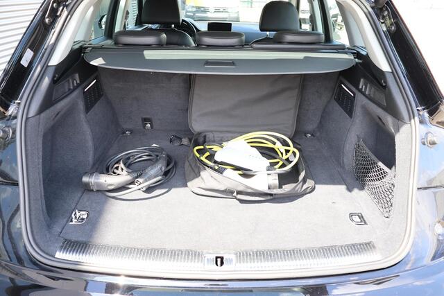 Audi Q5 50 TFSI e quattro Pro Line 1e Eigenaar | Dealer Onderh | BTW | 2 Laadkabels | Trekhaak | Elek Stoel | Elek Klep | Leder | Camera | Keyless | Start/Stop | LED | PDC | Navi