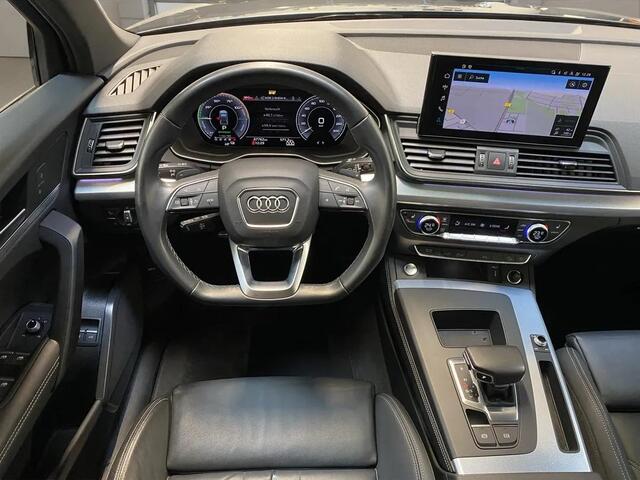 Audi Q5 50 TFSI e S edition Audi virtual cockpit 20 Inch Trekhaak Zwart optiek Pano Leer