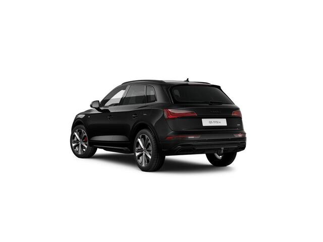 Audi Q5 55 TFSI e S edition Competition | 367 PK | SoH 93% | Trekhaak | Luchtvering | Head-up display | 21" LM velgen | B & O audio | Matrix LED koplampen | S line |
