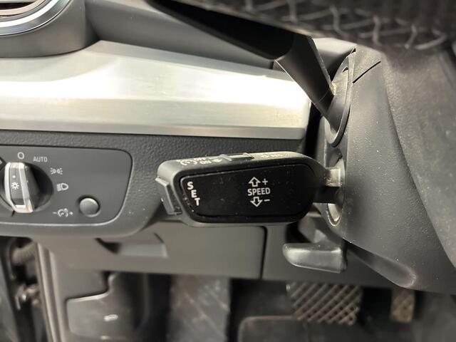 Audi Q5 55 TFSIe 367pk S-tronic S edition · Camera · Luchtvering · Wegklapbare Trekhaak · Elek. Voorstoelen · Cruise Control · 18'' Inch · Apple/Android Car Play ·