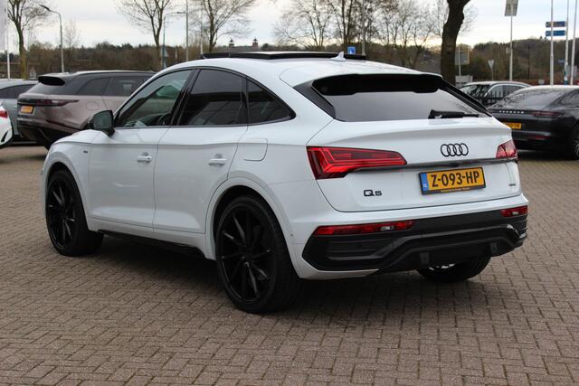Audi Q5 Sportback 55 TFSI e S edition Competition / Trekhaak / Panoramadak / 360Camera / Head-up / Luchtvering / 21'' Vossen / Keyless / B&O / Elektr. stoelen / Stoelverwarming / Dodehoek / DAB / ACC