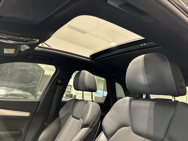 Audi Q5 55 TFSIe 367pk S-tronic S edition Competition · Panoramadak · Camera · Luchtvering · Elek. Achterklep · Keyless · Apple/Android Car Play · 20'' Inch ·