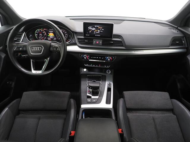 Audi Q5 55 TFSI e quattro Competition | Panoramadak | Luchtvering | Trekhaak | Adaptive Cruise | Keyless | Carplay