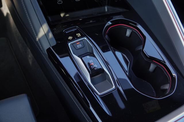 Audi Q5 e-hybrid 367Pk | Plug In Hybride | Quattro | S-Line | MMI Bijrijdersdisplay | Tech Plus | Luchtvering | 360° Camera | Trekhaak | 22'' | Daytona Grey