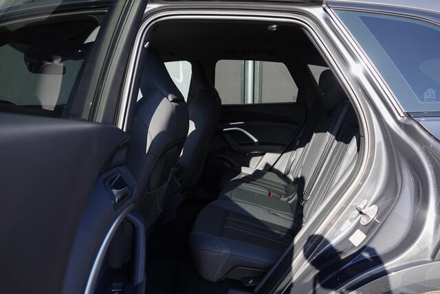 Audi Q5 e-hybrid 367Pk | Plug In Hybride | Quattro | S-Line | MMI Bijrijdersdisplay | Tech Plus | 360° Camera | Trekhaak | 21'' | Tambora Grey