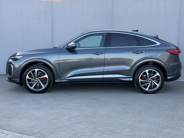 Audi Q5 Sportback 2.0 TFSI e-hybrid quattro S edition Competition / 367 Pk / Nieuw / MY 26 / Fabrieksgarantie t/m 02-2030 & 100.000km / Adaptieve Cruise / Dodehoek / Lederen Bekleding S & Alcantara / Elektr. Stoelen / Elektr. Achterklep / Clima / Audi Sport wiel