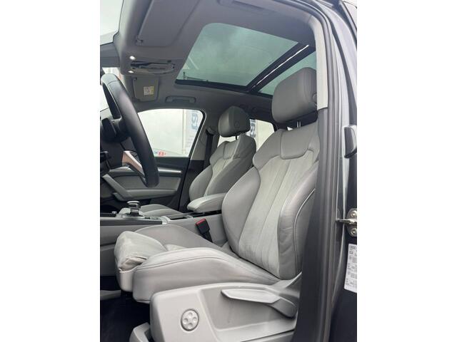 Audi Q5 50 TFSIe S-Line Luchtvering Pano Trekhaak ACC 360camera