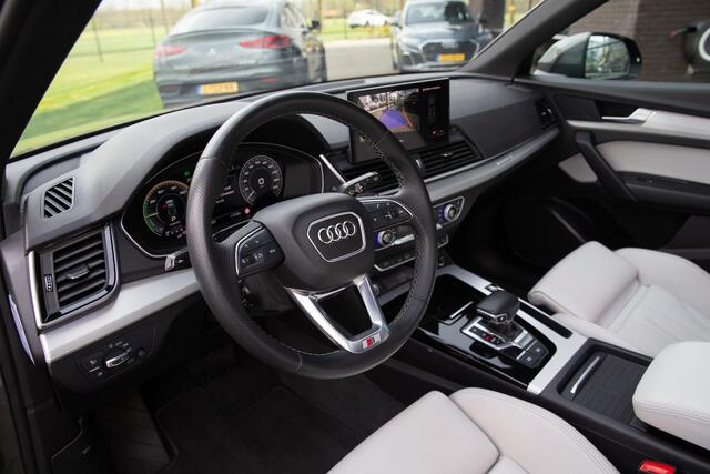 Audi Q5 55 TFSI e S edition , Panoramadak, Trekhaak, Carplay,