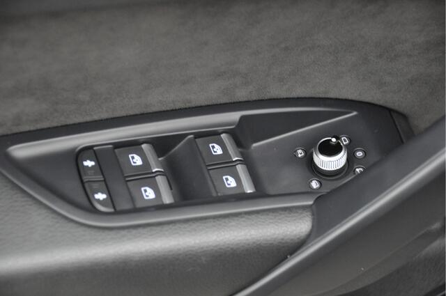 Audi Q5 2.0 TFSI quattro 2x S-line Luchtvering, AHK, ACC,