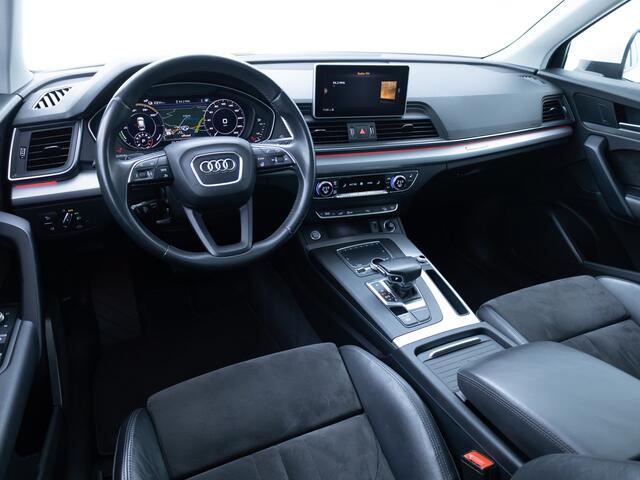 Audi Q5 50 TFSI e quattro 300 PK | Panormadak | Luchtvering | Elec. trekhaak | Stoel- Stuur_ & Achterbankverw. | Digitaal dashboard, Elec. achterklep, Navigatie, Adaptive Cruise control