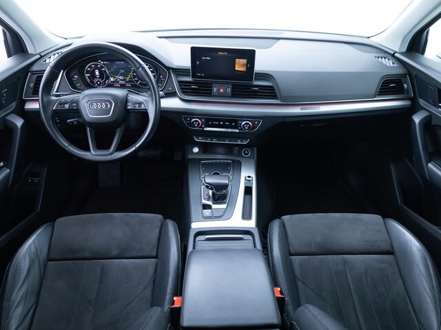 Audi Q5 50 TFSI e quattro 300 PK | Panormadak | Luchtvering | Elec. trekhaak | Stoel- Stuur_ & Achterbankverw. | Digitaal dashboard, Elec. achterklep, Navigatie, Adaptive Cruise control