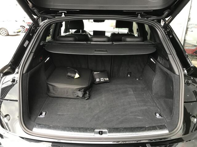 Audi Q5 55 TFSI e quattro Competition PHEV 367PK