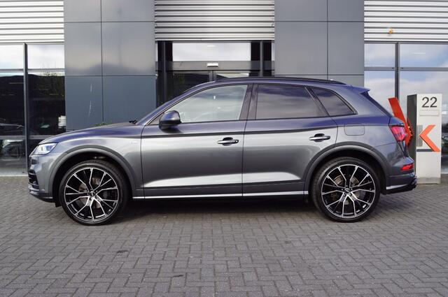 Audi Q5 55 TFSI e quattro Competition / Leer ruitmotief/ BenO/ Head-up/ Navi / Camera /22 Inch LM