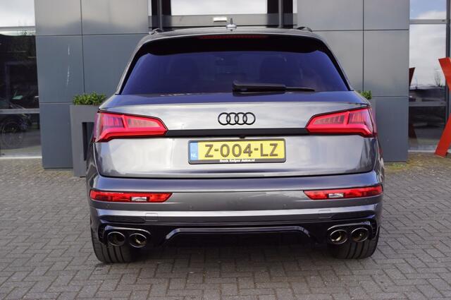 Audi Q5 55 TFSI e quattro Competition / Leer ruitmotief/ BenO/ Head-up/ Navi / Camera /22 Inch LM