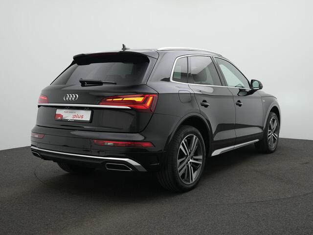 Audi Q5 55 TFSI e Quattro Competition / S-Line | Leder/alcantara | Achteruitrijcamera | Stoelverwarming | Adaptive Cruise