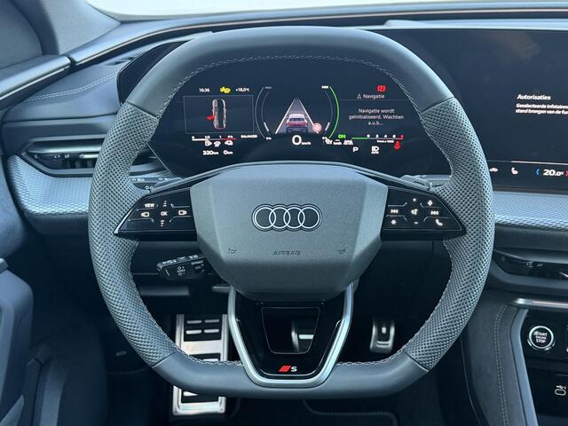 Audi Q5 Sportback 2.0 TFSI e-hybrid quattro S edition Competition / All-season banden / 367 Pk / Nieuw / MY 26 / Fabrieksgarantie t/m 02-2030 tot 100.000km / Adaptieve Cruise / Dodehoek / Lederen Bekleding S & Alcantara / Elektr. Stoelen / Elektr. Achterklep / C