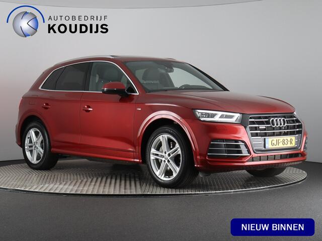 Audi Q5 55 TFSI e quattro Competition S-Line (Elek. trekhaak / Pano / Camera / Carplay / Luchtvering)