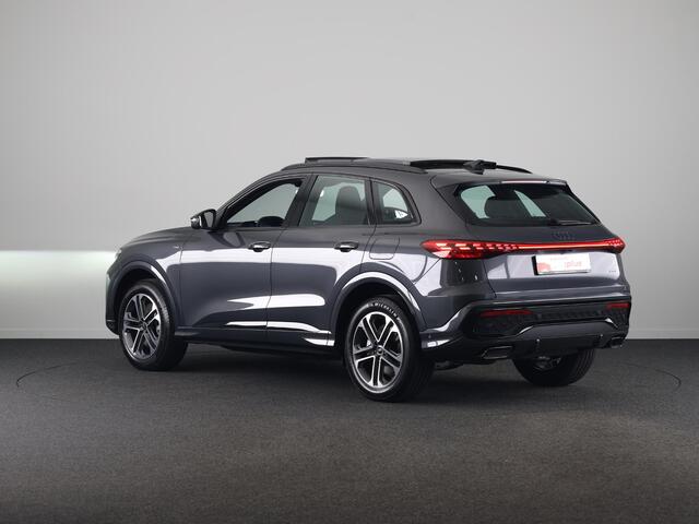 Audi Q5 S edition e-hybrid 299 pk | MMI experience plus met B&O | Panorama-glasdak | Techniekpakket plus | Trekhaak, elektr. wegklapbaar |