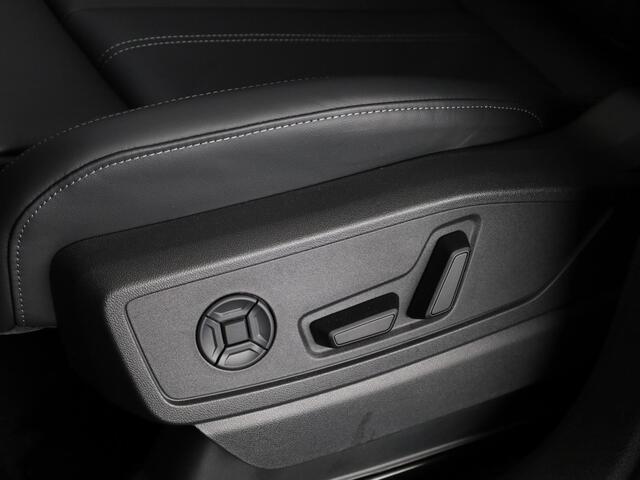 Audi Q5 S edition e-hybrid 299 pk | MMI experience plus met B&O | Panorama-glasdak | Techniekpakket plus | Trekhaak, elektr. wegklapbaar |