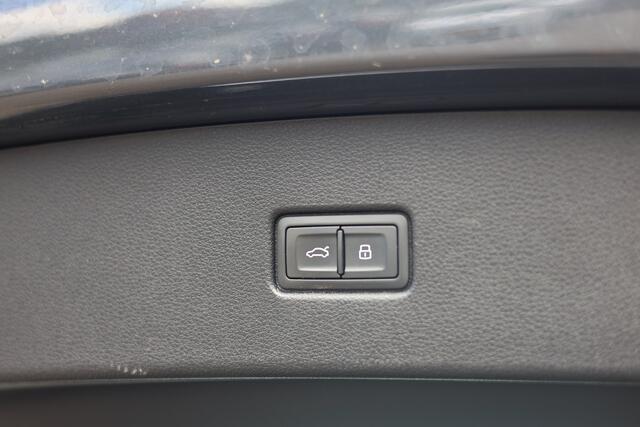 Audi Q5 Sportback 50 TFSI E S EDITION I TREKHAAK I CAMERA I SFEERVERLICHTING I LEDER