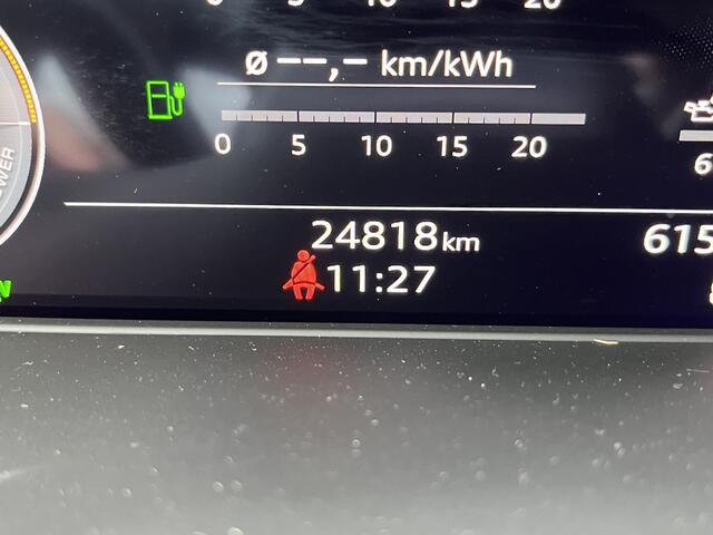 Audi Q5 50 TFSI e Advanced Quattro Hybrid / AUTOMAAT/ 300 PK/ PANO/ TREKHAAK/ LEER/ LUCHTVERING/ PARK.SENSOR + 360 CAMERA/ STOELVERWARM./ MEMORYSEAT/ DODEHOEK/ CRUISE/ KEYLESS/ SMARTPHONE INTERFACE/ ELEK.ACHTERKLEP/ HEAD-UP/ 19'' LMV