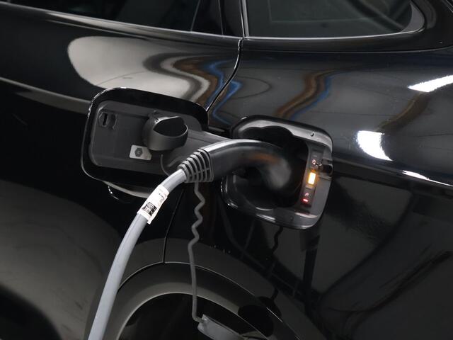 Audi Q5 Sportback 50 TFSI e S Line Sport [APPLE CARPLAY, VIRTUAL COCKPIT, CAMERA, MATRIX, TREKHAAK ELEK., ANDROID, LEDEREN SPORTSTOELEN, PDC V+A, CRUISE, CLIMATE, NIEUWSTAAT]