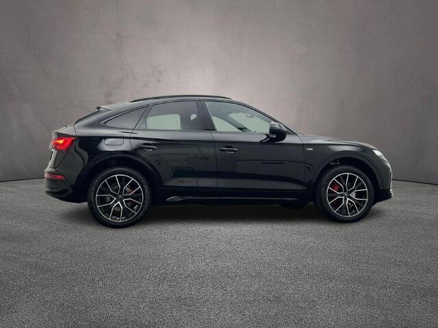 Audi Q5 Sportback 50 TFSI e 300PK quattro S edition | Trekhaak | Stoelverwarming voor + achter | Tour/City-Pack | Matrix | 20-Inch | Privacy-Glas | Ambient-Lightning |