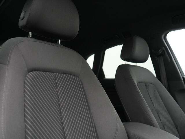Audi Q5 50 TFSI e Pro Line PHEV 300pk Dealer O.H. | Trekhaak Af Fabriek | Head Up | 360 Camera | Voorstoelen Verwarmd | Blis | 20"L.M | Virtual Cockpit | Cruise Control | Navigatie | DAB | Plug In Hybrid |