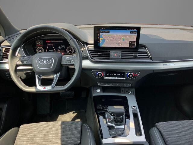 Audi Q5 50 TFSIe 220kW/299PK S edition Competition · Trekhaak · Drive select · Luchtvering · Camera + Parkeersensoren · Garantie t/m 09-10-2028 of 100000km.