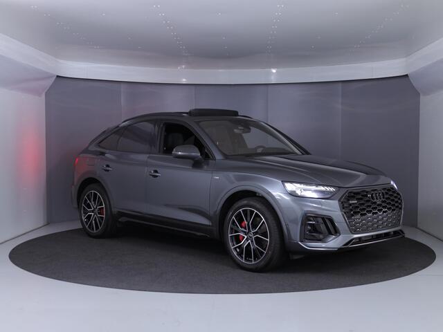 Audi Q5 Sportback 55 TFSI e S edition Competition 367 pk S-tronic | Verlengde garantie | Navigatie | Panoramadak | Trekhaak (wegklapbaar) | Parkeersensoren (Park assist) | Rondomzicht camera | Lederen bekleding | S-Line |