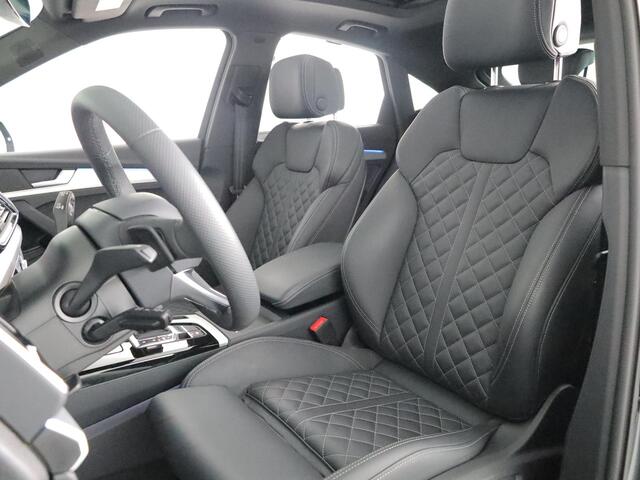 Audi Q5 Sportback 55 TFSI e S edition Competition 367 pk S-tronic | Verlengde garantie | Navigatie | Panoramadak | Trekhaak (wegklapbaar) | Parkeersensoren (Park assist) | Rondomzicht camera | Lederen bekleding | S-Line |