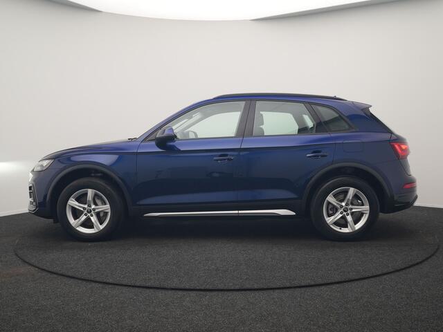 Audi Q5 50 TFSI e quattro Advanced edition PHEV 300pk Dealer O.H | Adaptive Cruise | Camera | BLIS | Apple Carplay | Alcantara Sportstoelen Verwarmd | Sfeerverlichting | Navigatie | Virtual | DAB | 18" L.M | Plug In Hybrid |