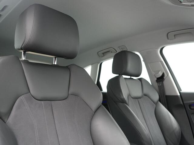 Audi Q5 50 TFSI e quattro Advanced edition PHEV 300pk Dealer O.H | Adaptive Cruise | Camera | BLIS | Apple Carplay | Alcantara Sportstoelen Verwarmd | Sfeerverlichting | Navigatie | Virtual | DAB | 18" L.M | Plug In Hybrid |