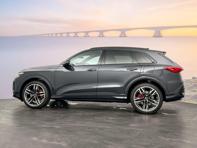 Audi Q5 S edition Competition e-hybrid 270 kW / 367 PK SUV
