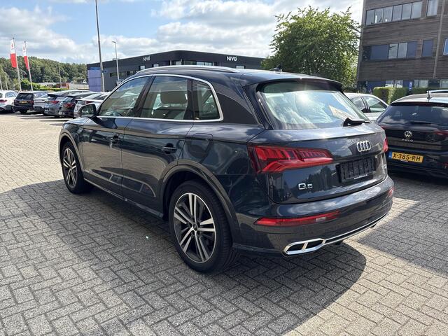Audi Q5 55 TFSI e quattro S line | Panoramadak | Trekhaak wegklapbaar | Matrix LED | 360 graden camera | Geheugenstoel | Luchtvering | Head up Display | Stoelverwarming | Virtual cockpit | Adaptive cruise control | Massagestoel
