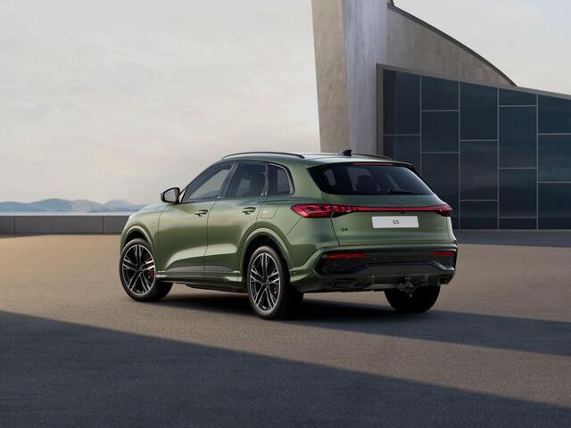 Audi Q5 E-Hybrid Quattro S Edition , pano, tr.haak, 21", matrix-LED, bijrijdersdisplay, 360 camera, keyless, ACC, privacy