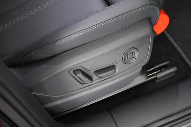 Audi Q5 2.0 TFSI 299pk e-hybrid quattro S edition Trekhaak 360Camera Tech-Pro Leder Memory Stoelverwarming Virtual Cockpit Panoramadak Navigatie S-Line