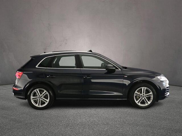 Audi Q5 50 TFSI e quattro S edition | Luchtvering | Achteruitrijcamera | Elektrische achterklep | Cruise Control | Panoramadak