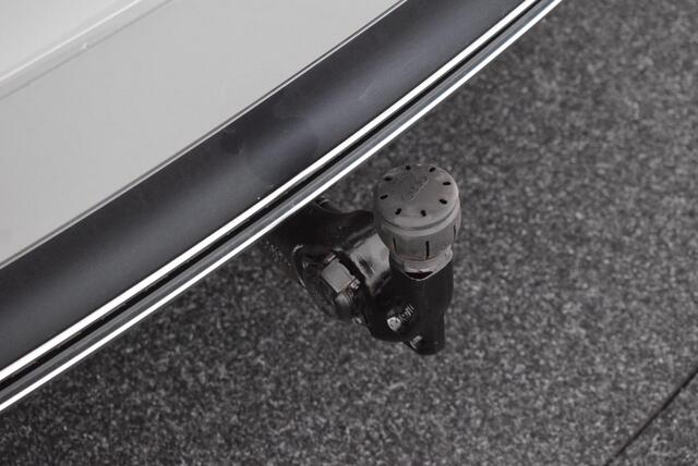 Audi Q5 2.0 TFSI 252pk quattro 2x S-Line Black Edition Luchtvering Trekhaak Camera Head-Up B&O Massage Keyless Stoelverwarming Panoramadak