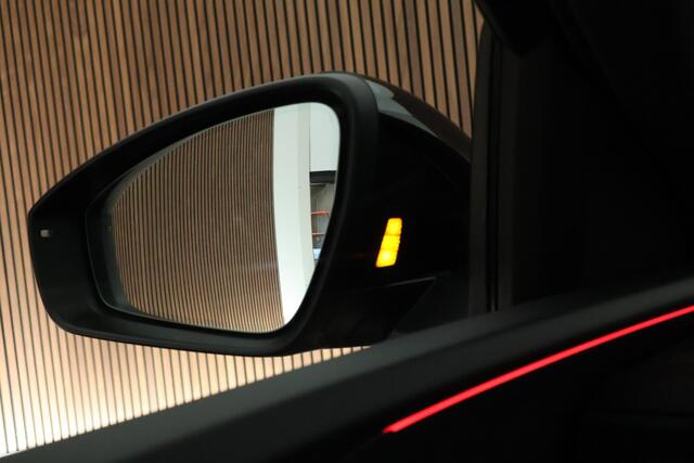 Audi Q5 2.0 TFSI 299pk e-hybrid quattro S edition Trekhaak 360Camera Tech-Pro Leder Memory Stoelverwarming Virtual Cockpit Panoramadak Navigatie S-Line