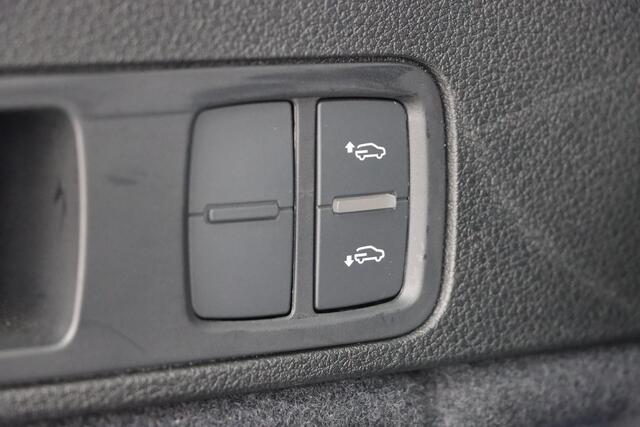 Audi Q5 Sportback 55 TFSI e S edition Competition 368pk S Tronic | SOH 99,6% |