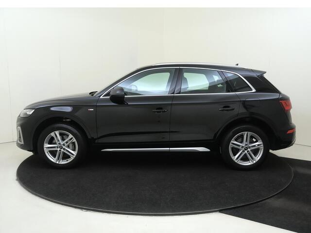 Audi Q5 50 TFSI e S edition | SoH 94% | Keyless | Navigatie Plus | LED matrix verlichting | Adaptieve cruise control | 3-zone airco | Stoelverwarming | Achteruitrijcamera |