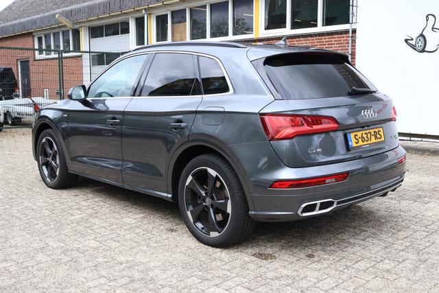 Audi Q5 55 TFSI e quattro Competition / Luchtvering / Pano dak / Trekhaak / Enz., enz.