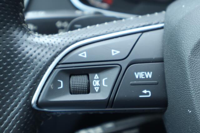 Audi Q5 55 TFSI e quattro Competition / Luchtvering / Pano dak / Trekhaak / Enz., enz.
