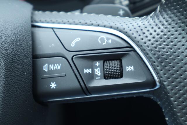 Audi Q5 55 TFSI e quattro Competition / Luchtvering / Pano dak / Trekhaak / Enz., enz.