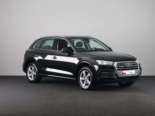 Audi Q5 45 TFSI quattro S edition 245pk S-tronic | Navigatie | Parkeercamera | Sportstoelen | 18 inch Lichtmetalen velgen | Parkeersensoren voor en achter
